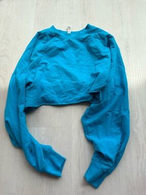 ALO Yoga Vibrant Teal Short Sleeve Top